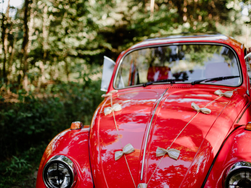 Auto do ślubu wesele CZERWONY GARBUS z głośnymi fanfarami ,sesje zdjęciowe ,reklama