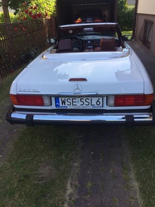 Mercedes R107 560 SL