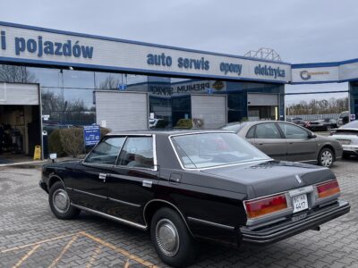 Toyota crown s112