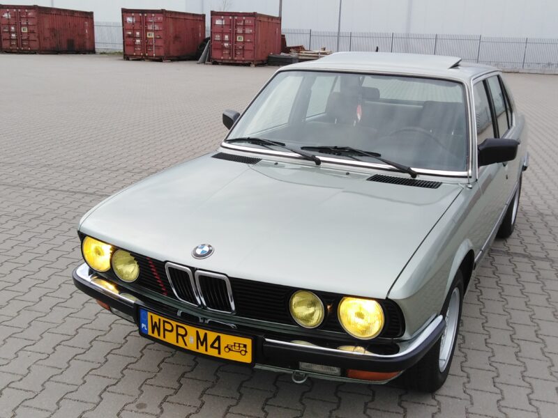 Sprzedam bmw e28 520i 1982