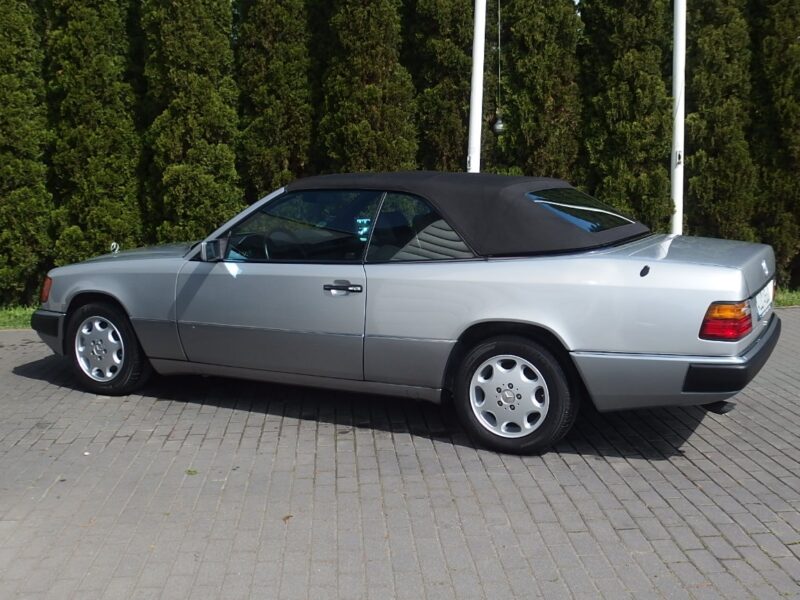 Mercedes-Benz W124 Cabrio