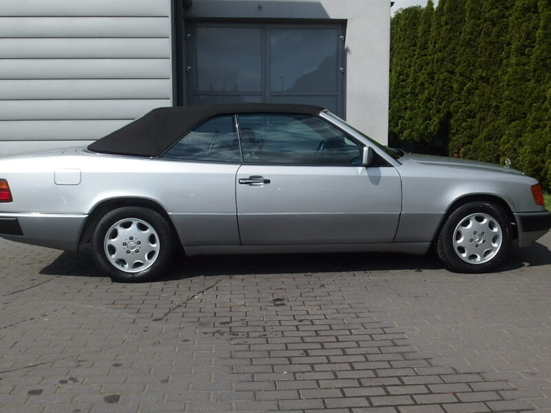 Mercedes-Benz W124 Cabrio