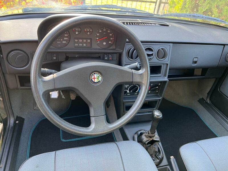 Sprzedam Alfa Romeo 33 1.3 ie w dobrym stanie