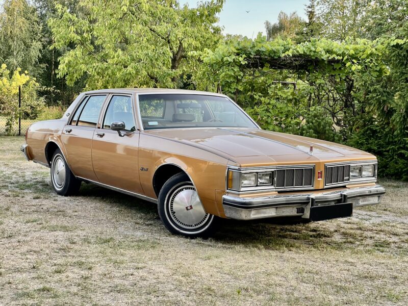 Oldsmobile Delta 88 Royale