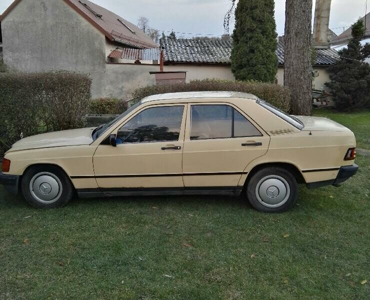 Mercedes Benz 201/190E PROJEKT 1984 MB 201/190E 1997cm benzyna 105KM