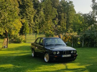 BMW E30