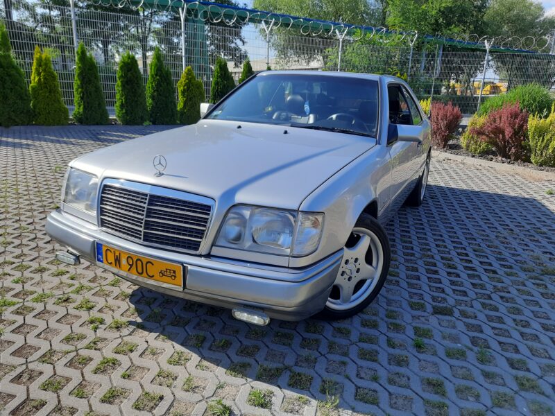 Mercedes E-klase CE220