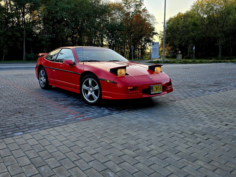 Pontiac Fiero 2.8 V6