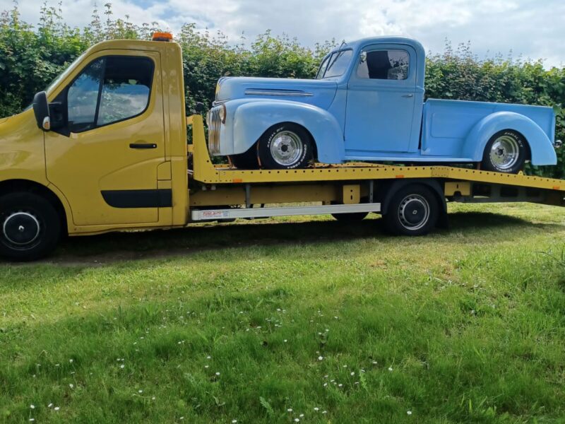 Ford F-100